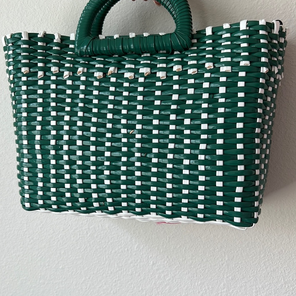 Green & white vintage handbag